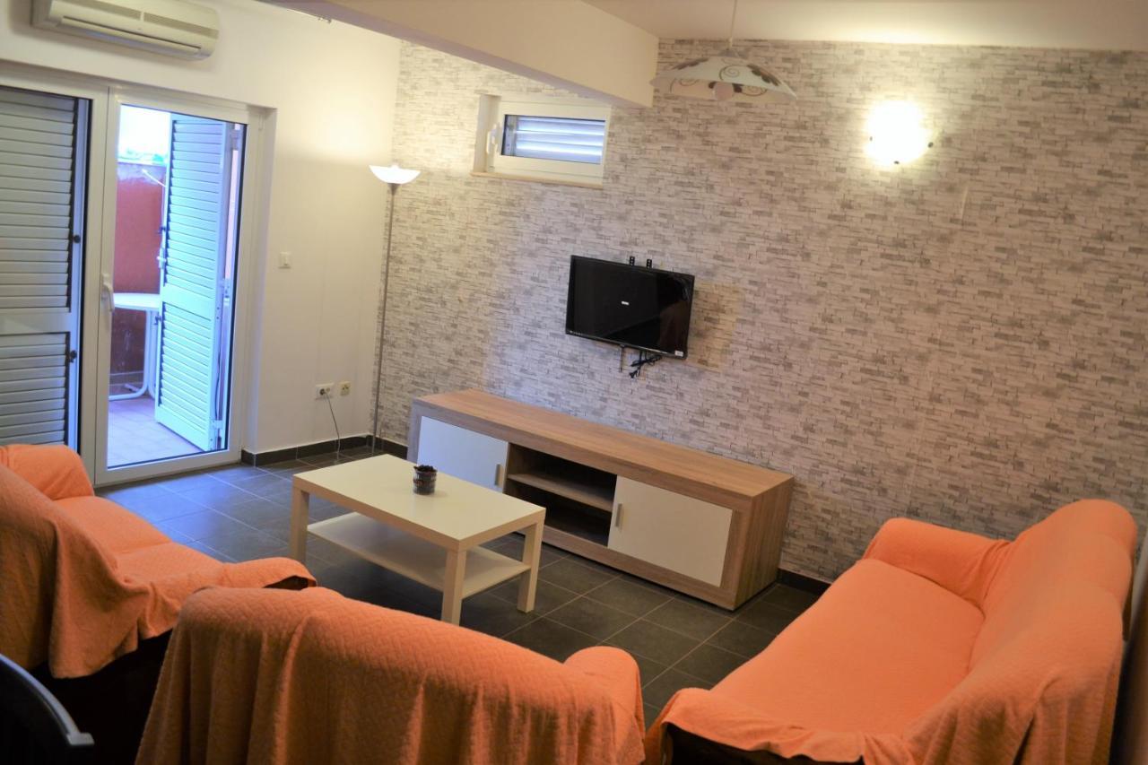 Apartment Daniela Srima Esterno foto